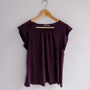 GAP Women's Medium Maroon T-Shirt